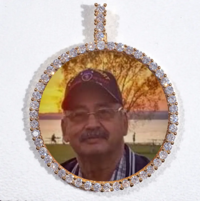 LARGE 3D CIRCLE CUSTOM PICTURE PENDANT made by The GUU Shop