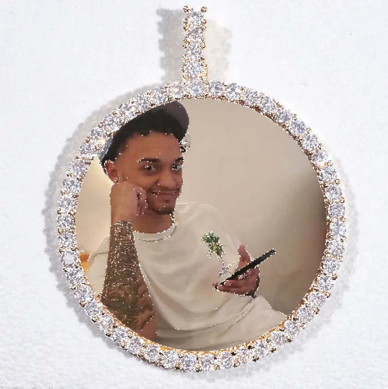 LARGE 3D CIRCLE CUSTOM PICTURE PENDANT made by The GUU Shop