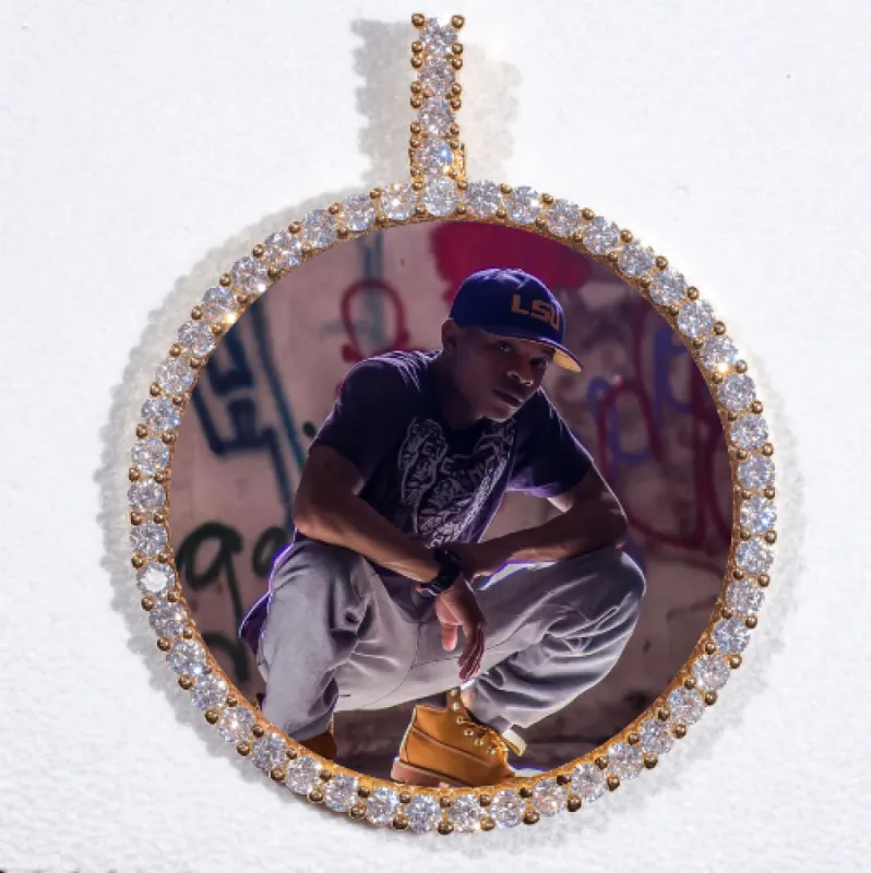 LARGE 3D CIRCLE CUSTOM PICTURE PENDANT made by The GUU Shop