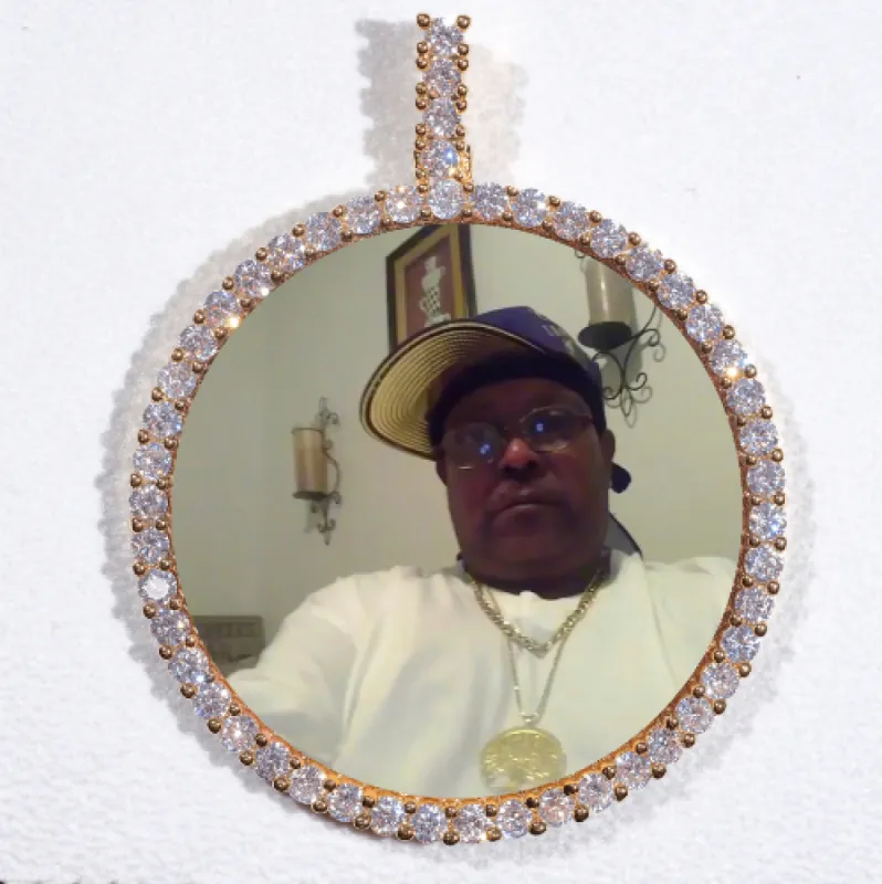 LARGE 3D CIRCLE CUSTOM PICTURE PENDANT made by The GUU Shop