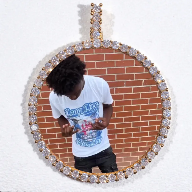 LARGE 3D CIRCLE CUSTOM PICTURE PENDANT made by The GUU Shop