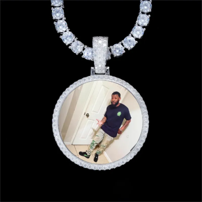 925S & VVS Moissanite 3D Circle Custom Picture Pendant made by The GUU Shop