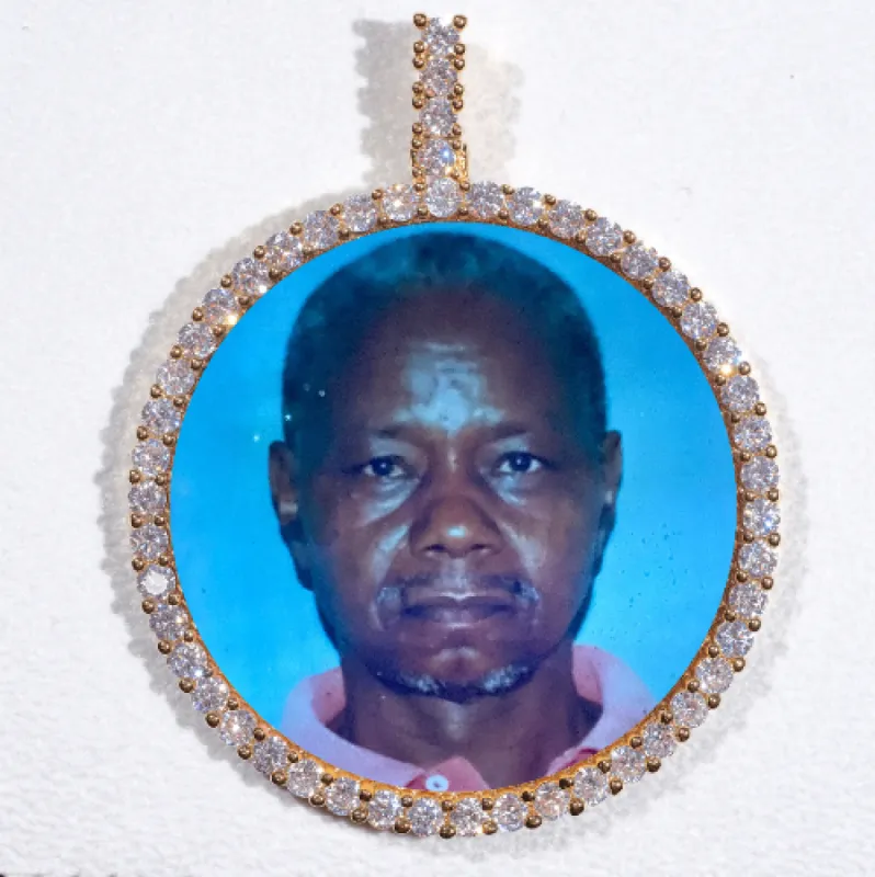 LARGE 3D CIRCLE CUSTOM PICTURE PENDANT made by The GUU Shop