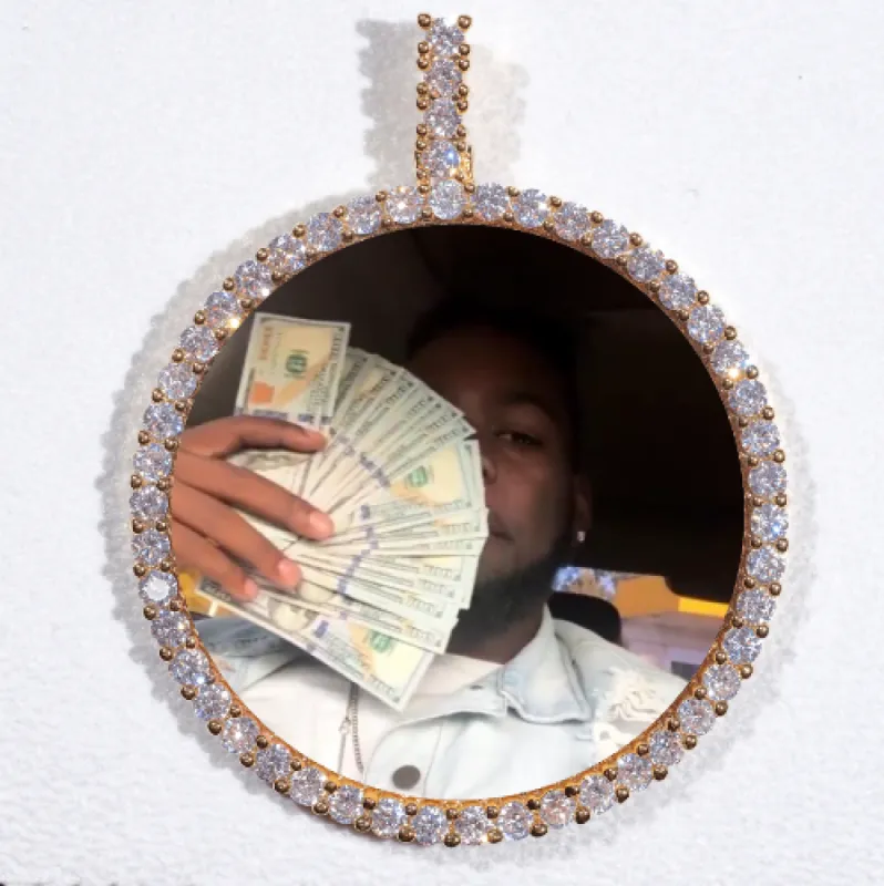 LARGE 3D CIRCLE CUSTOM PICTURE PENDANT made by The GUU Shop