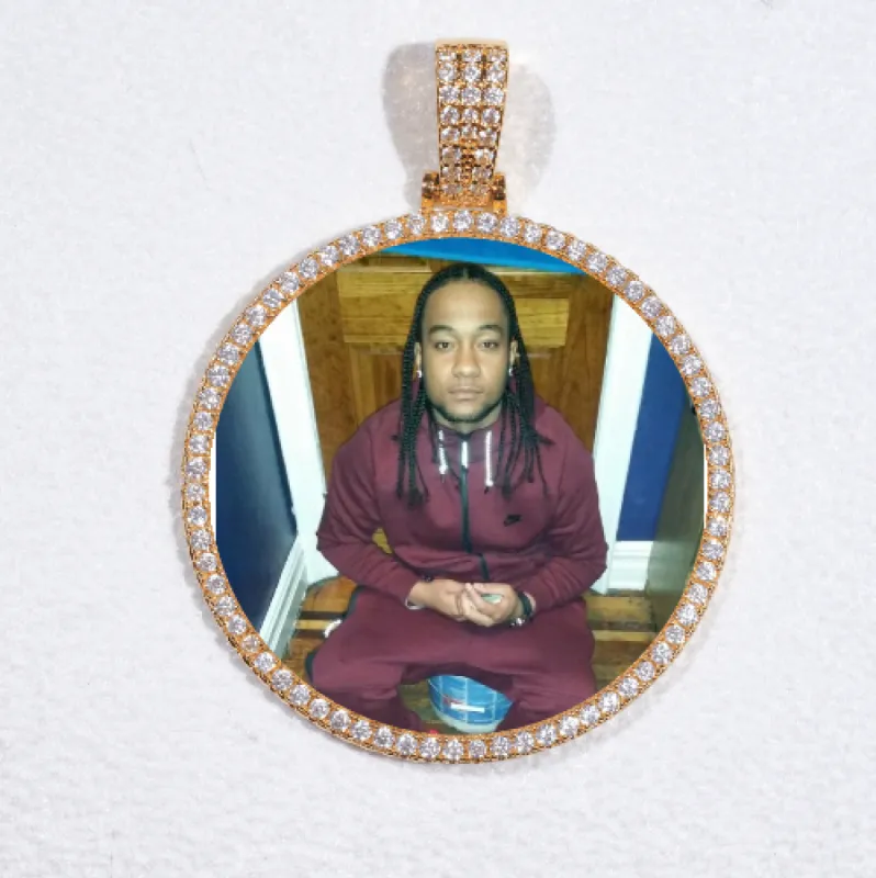 MEDIUM 3D CIRCLE CUSTOM PICTURE PENDANT made by The GUU Shop