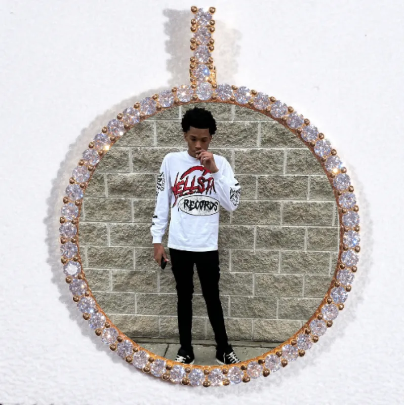 LARGE 3D CIRCLE CUSTOM PICTURE PENDANT made by The GUU Shop