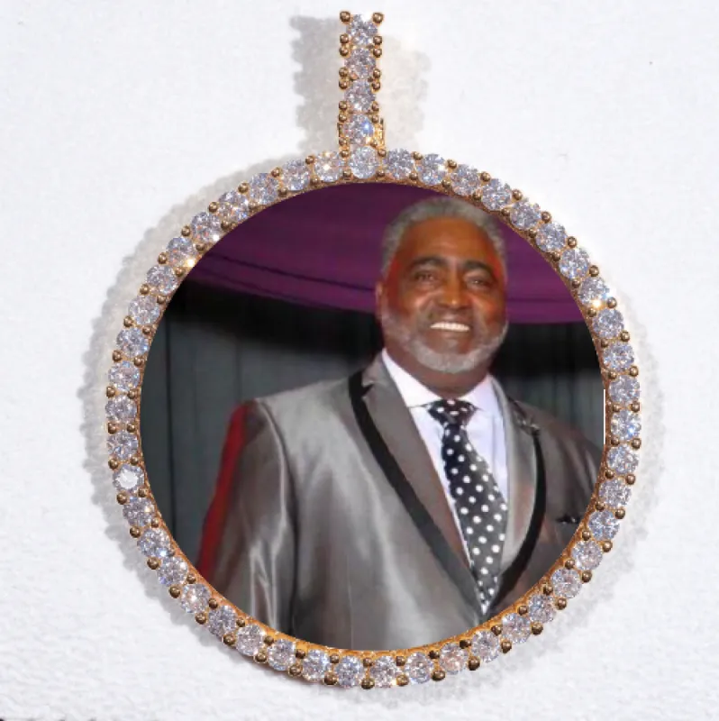 LARGE 3D CIRCLE CUSTOM PICTURE PENDANT made by The GUU Shop