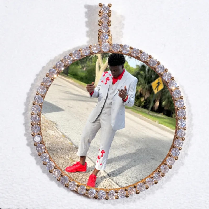 LARGE 3D CIRCLE CUSTOM PICTURE PENDANT made by The GUU Shop