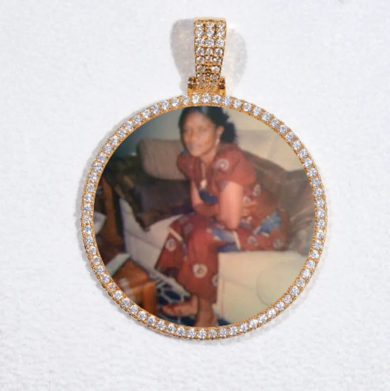 MEDIUM 3D CIRCLE CUSTOM PICTURE PENDANT sold by The GUU Shop