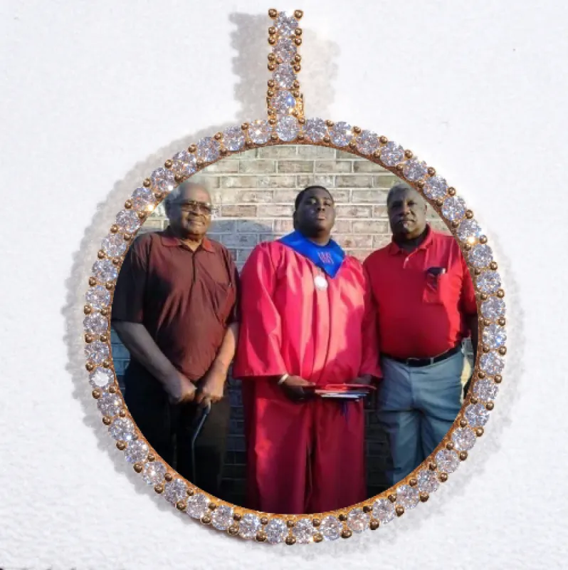 LARGE 3D CIRCLE CUSTOM PICTURE PENDANT made by The GUU Shop