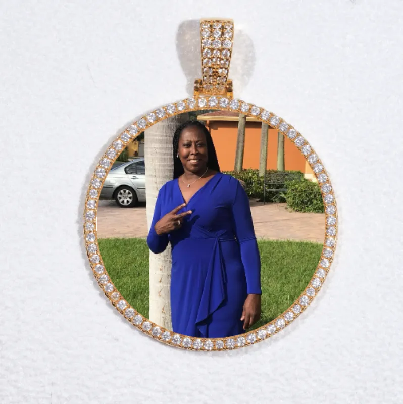 MEDIUM 3D CIRCLE CUSTOM PICTURE PENDANT sold by The GUU Shop