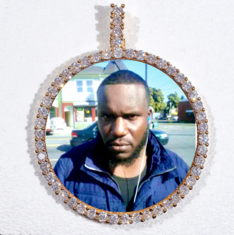 LARGE 3D CIRCLE CUSTOM PICTURE PENDANT made by The GUU Shop