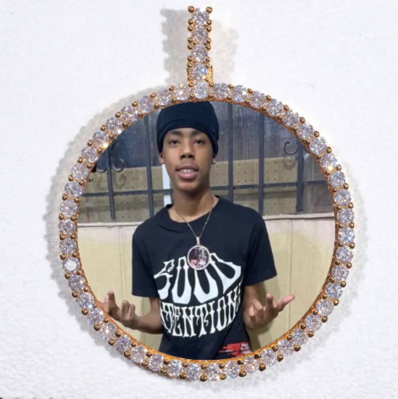 LARGE 3D CIRCLE CUSTOM PICTURE PENDANT made by The GUU Shop