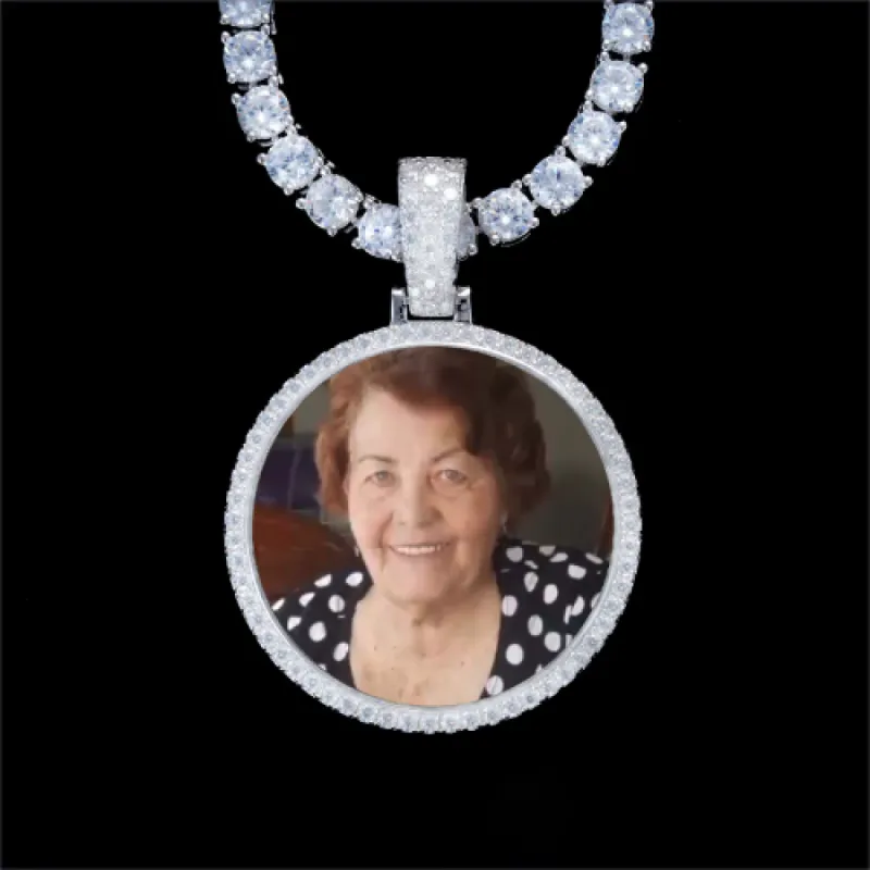 925S & VVS Moissanite 3D Circle Custom Picture Pendant made by The GUU Shop