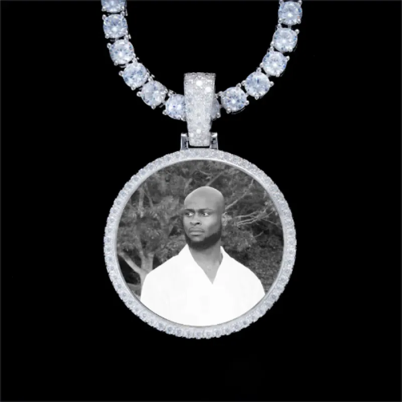925S & VVS Moissanite 3D Circle Custom Picture Pendant made by The GUU Shop