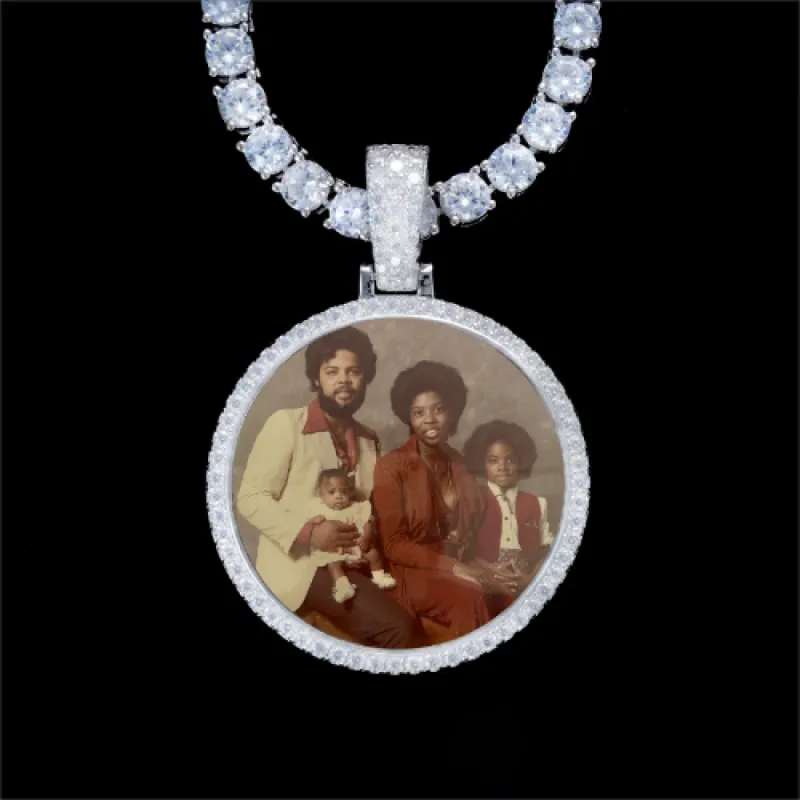 925S & VVS Moissanite 3D Circle Custom Picture Pendant sold by The GUU Shop