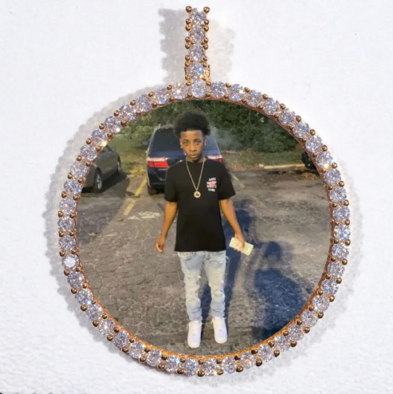 LARGE 3D CIRCLE CUSTOM PICTURE PENDANT made by The GUU Shop