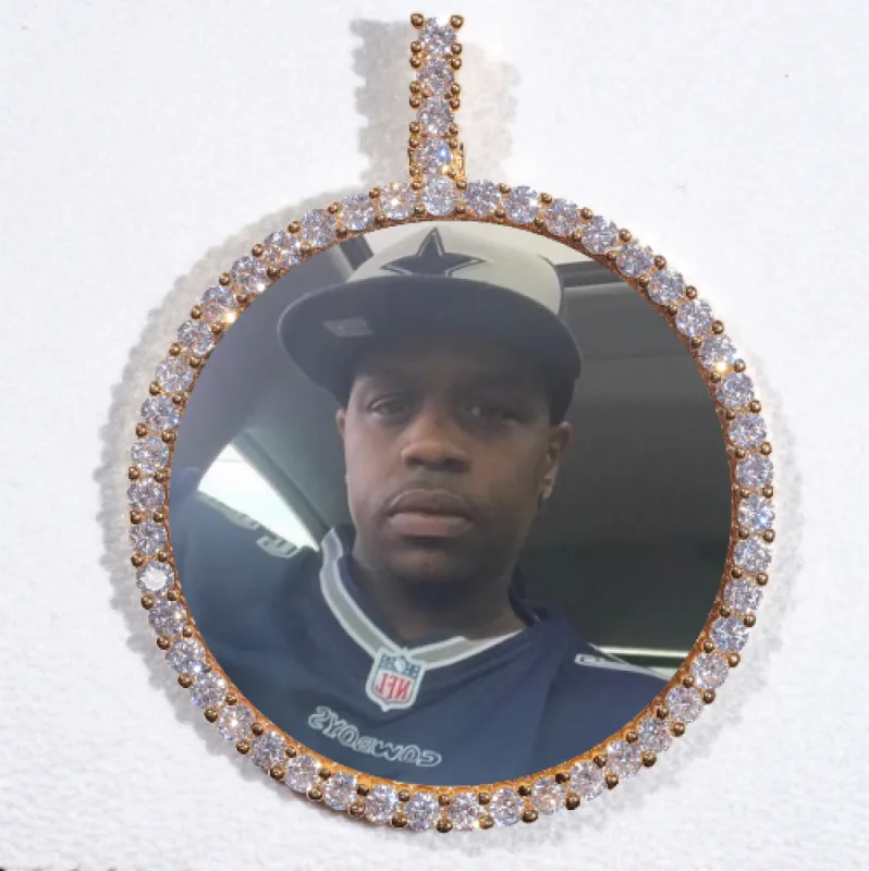 LARGE 3D CIRCLE CUSTOM PICTURE PENDANT made by The GUU Shop