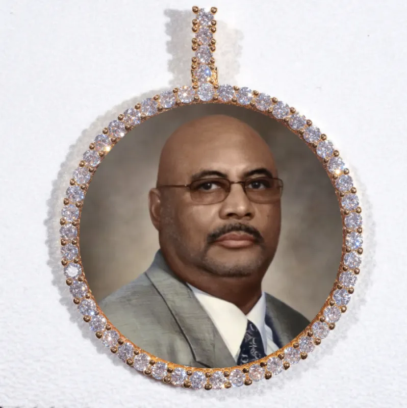 LARGE 3D CIRCLE CUSTOM PICTURE PENDANT made by The GUU Shop