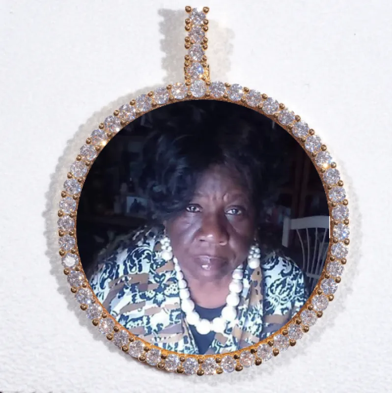 LARGE 3D CIRCLE CUSTOM PICTURE PENDANT sold by The GUU Shop