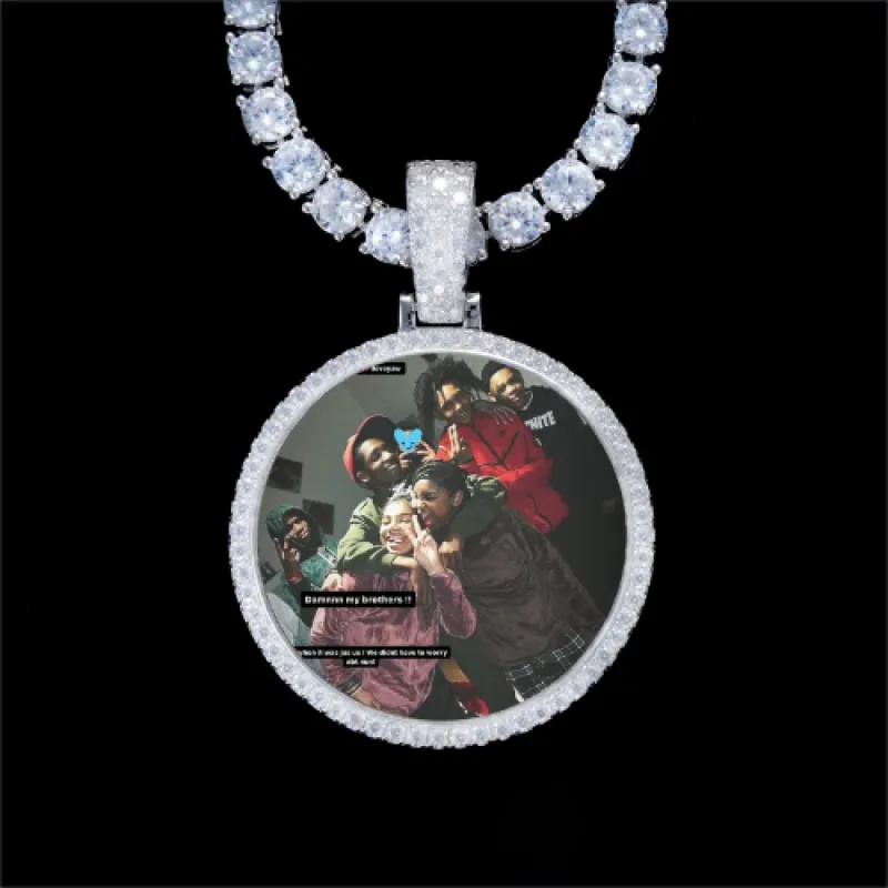 925S & VVS Moissanite 3D Circle Custom Picture Pendant made by The GUU Shop
