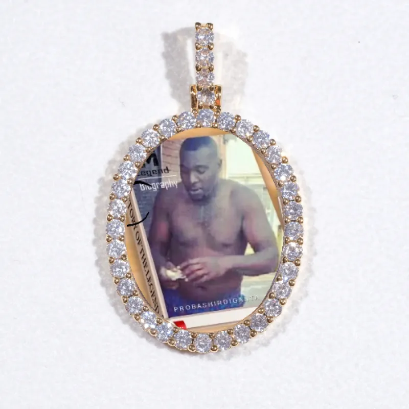 3D Oval Custom Picture Pendant made by The GUU Shop