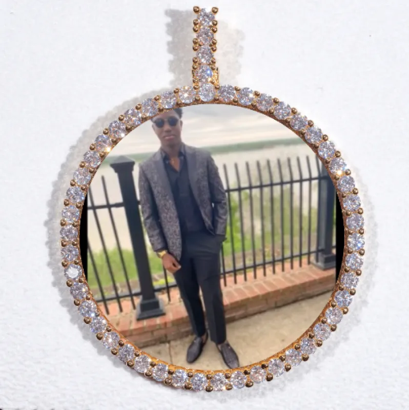LARGE 3D CIRCLE CUSTOM PICTURE PENDANT made by The GUU Shop