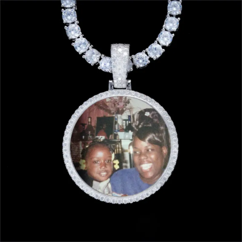 925S & VVS Moissanite 3D Circle Custom Picture Pendant made by The GUU Shop