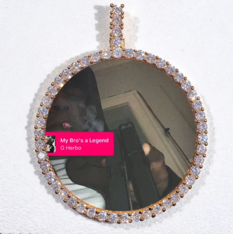 LARGE 3D CIRCLE CUSTOM PICTURE PENDANT made by The GUU Shop