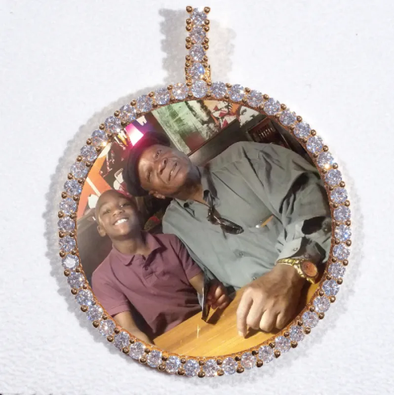 LARGE 3D CIRCLE CUSTOM PICTURE PENDANT made by The GUU Shop