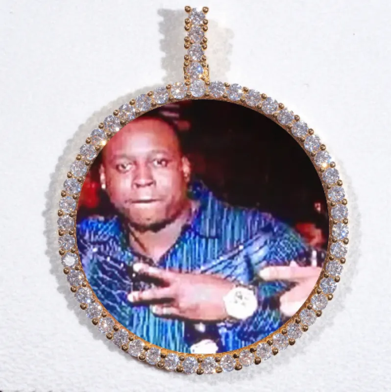 LARGE 3D CIRCLE CUSTOM PICTURE PENDANT made by The GUU Shop