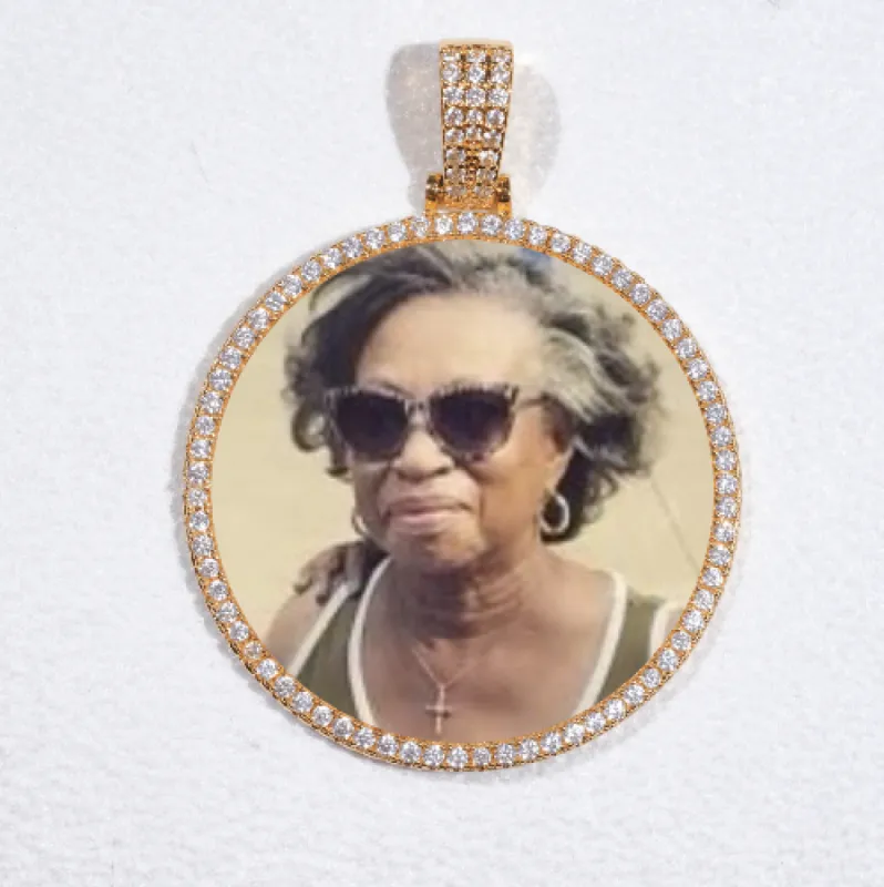 MEDIUM 3D CIRCLE CUSTOM PICTURE PENDANT sold by The GUU Shop