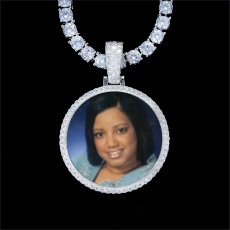 925S & VVS Moissanite 3D Circle Custom Picture Pendant made by The GUU Shop