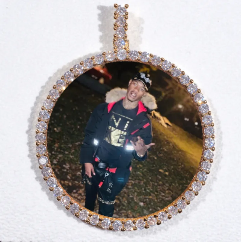 LARGE 3D CIRCLE CUSTOM PICTURE PENDANT sold by The GUU Shop