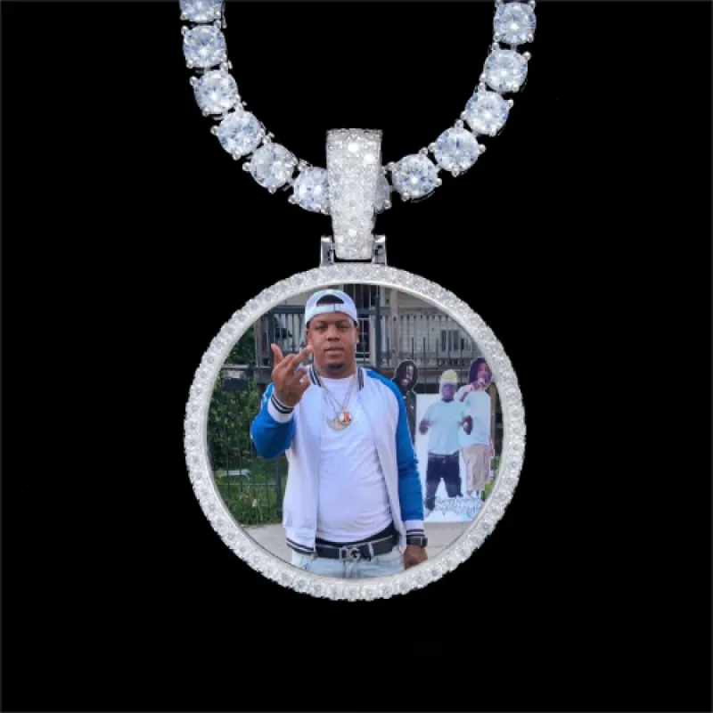 925S & VVS Moissanite 3D Circle Custom Picture Pendant made by The GUU Shop