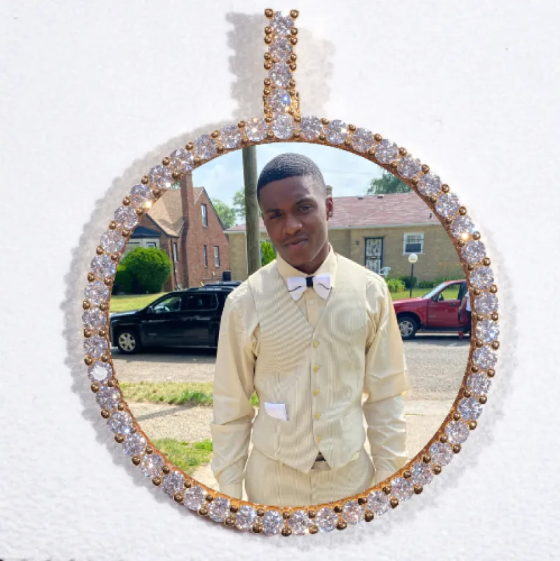 LARGE 3D CIRCLE CUSTOM PICTURE PENDANT sold by The GUU Shop