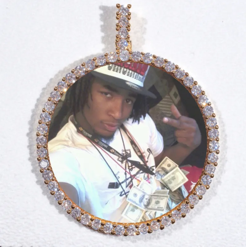 LARGE 3D CIRCLE CUSTOM PICTURE PENDANT made by The GUU Shop