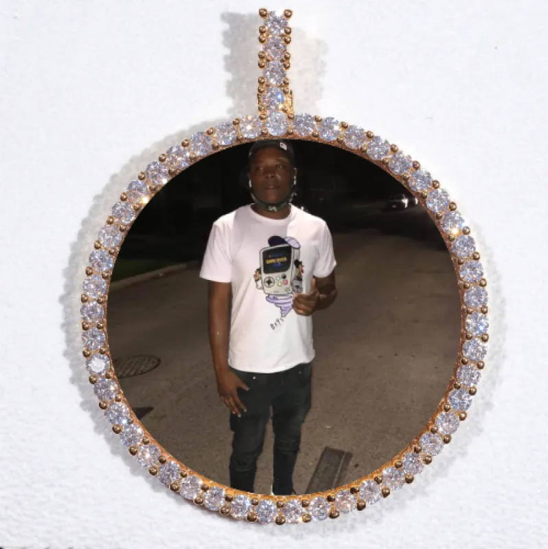 LARGE 3D CIRCLE CUSTOM PICTURE PENDANT made by The GUU Shop