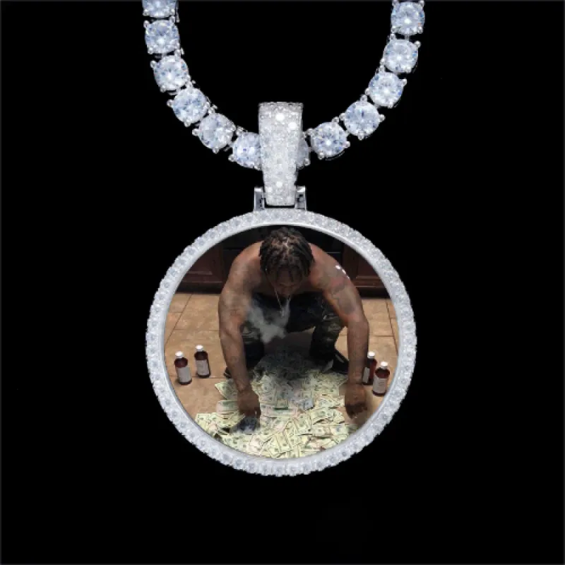 925S & VVS Moissanite 3D Circle Custom Picture Pendant made by The GUU Shop