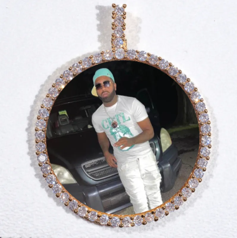 LARGE 3D CIRCLE CUSTOM PICTURE PENDANT made by The GUU Shop