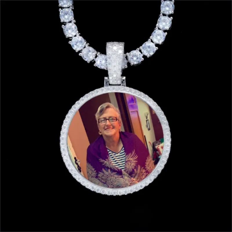 925S & VVS Moissanite 3D Circle Custom Picture Pendant made by The GUU Shop