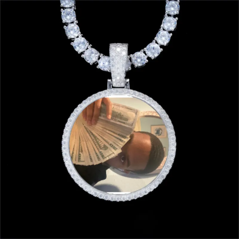 925S & VVS Moissanite 3D Circle Custom Picture Pendant made by The GUU Shop