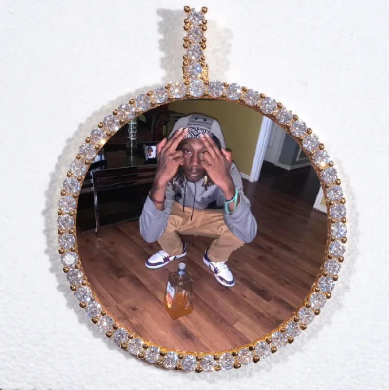 LARGE 3D CIRCLE CUSTOM PICTURE PENDANT made by The GUU Shop