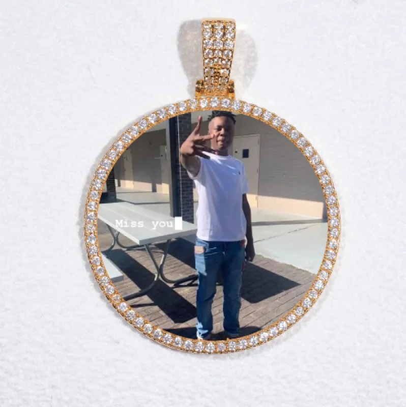 MEDIUM 3D CIRCLE CUSTOM PICTURE PENDANT made by The GUU Shop