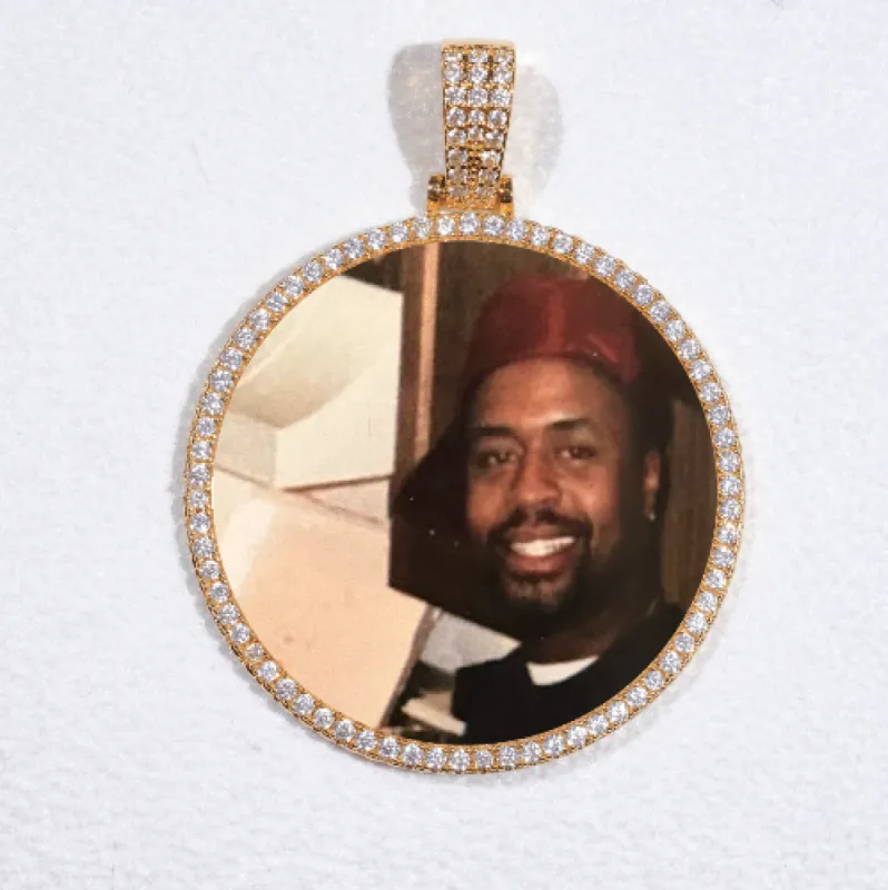 MEDIUM 3D CIRCLE CUSTOM PICTURE PENDANT sold by The GUU Shop