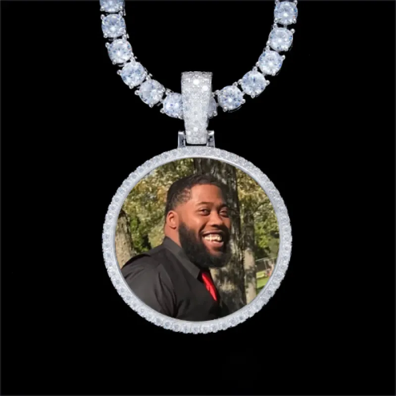 925S & VVS Moissanite 3D Circle Custom Picture Pendant made by The GUU Shop