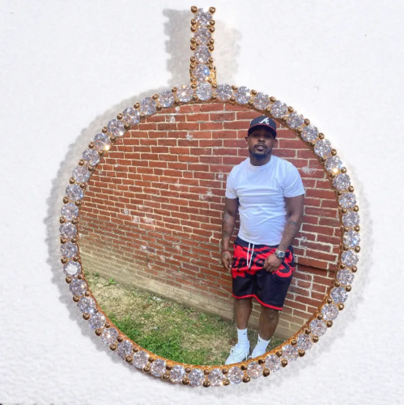 LARGE 3D CIRCLE CUSTOM PICTURE PENDANT made by The GUU Shop