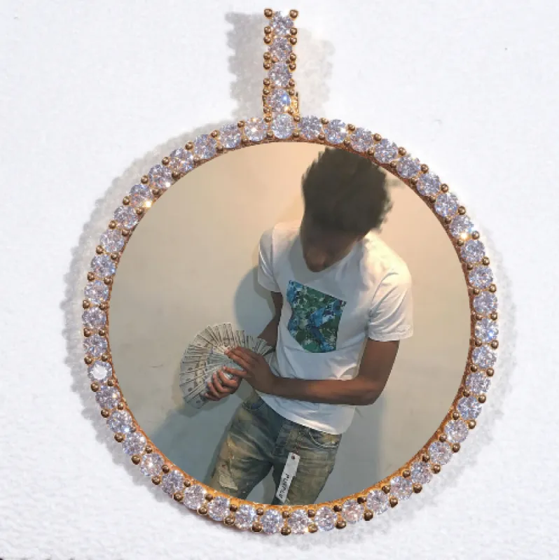 LARGE 3D CIRCLE CUSTOM PICTURE PENDANT made by The GUU Shop