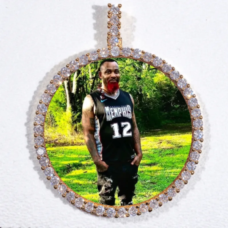 LARGE 3D CIRCLE CUSTOM PICTURE PENDANT made by The GUU Shop