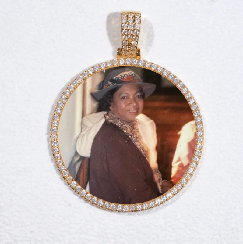 MEDIUM 3D CIRCLE CUSTOM PICTURE PENDANT sold by The GUU Shop